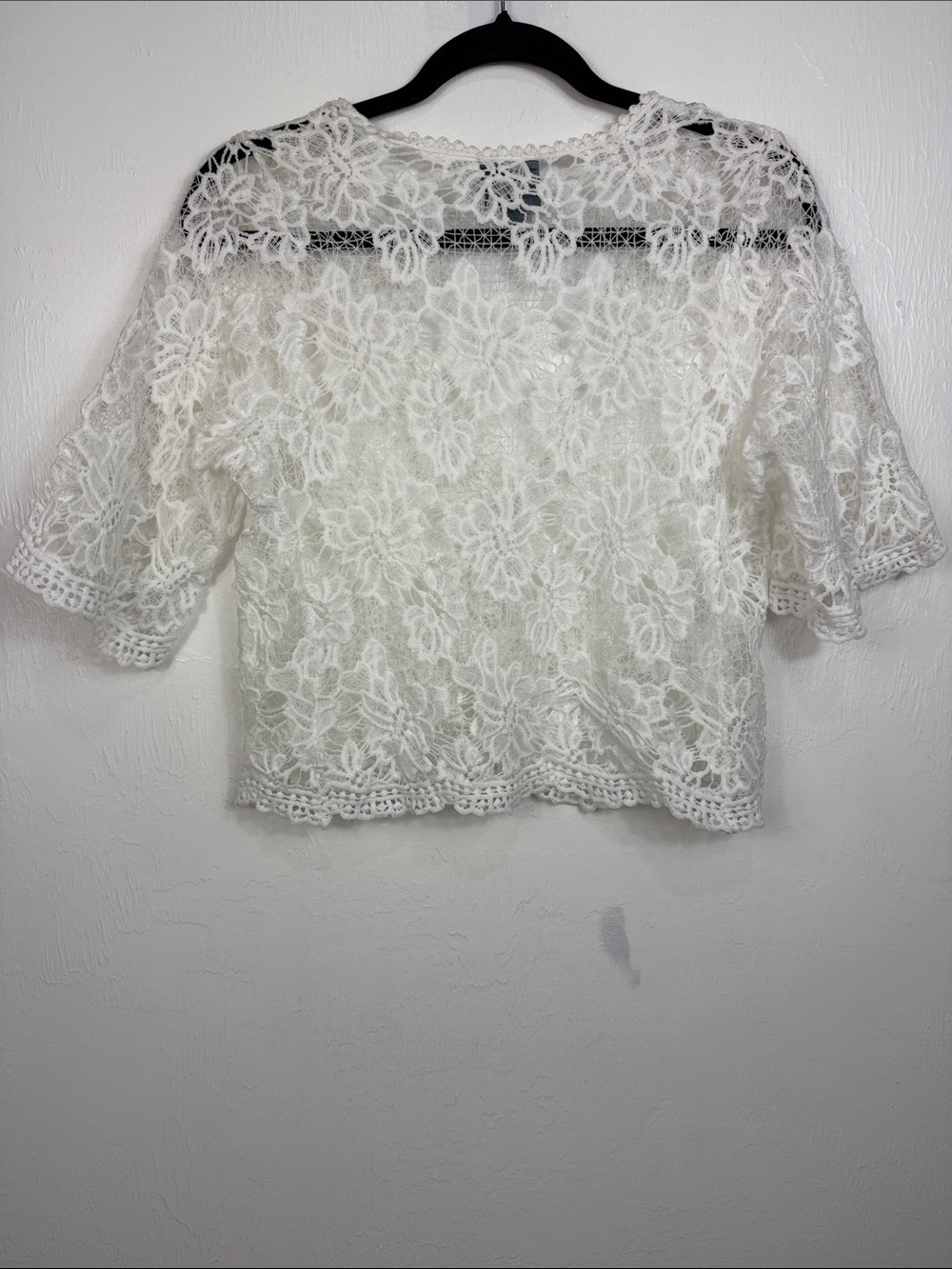 Rabbit Rabbit Rabbit Designs White Lace Crop Top Cardigan Size S - Picture 3 of 6